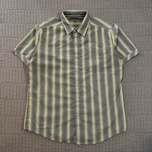 KUHL‎ Shirt Men's Medium Short Sleeve Button Up Striped Outdoors Hiking Granola